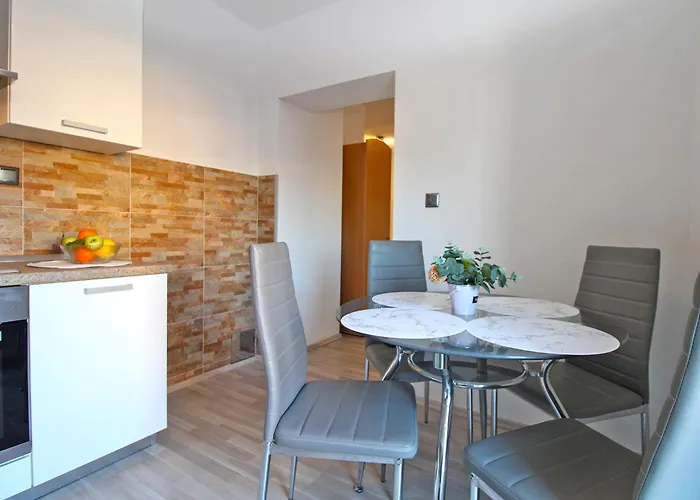Apartment Josip 1649