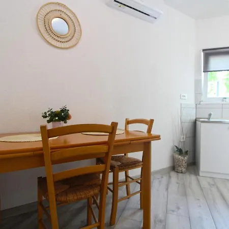 Apartment Josip 1649 Fazana Exterior photo