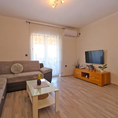 Apartment Josip 1649 Fazana Exterior photo