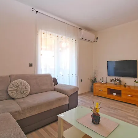 Apartment Josip 1649 Fazana Exterior photo