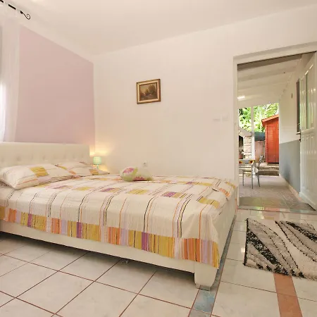 Apartment Josip 1649 Fazana Exterior photo