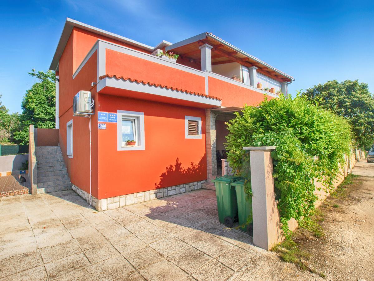 Apartment Josip 1649