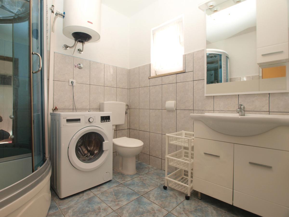 Apartment Josip 1649